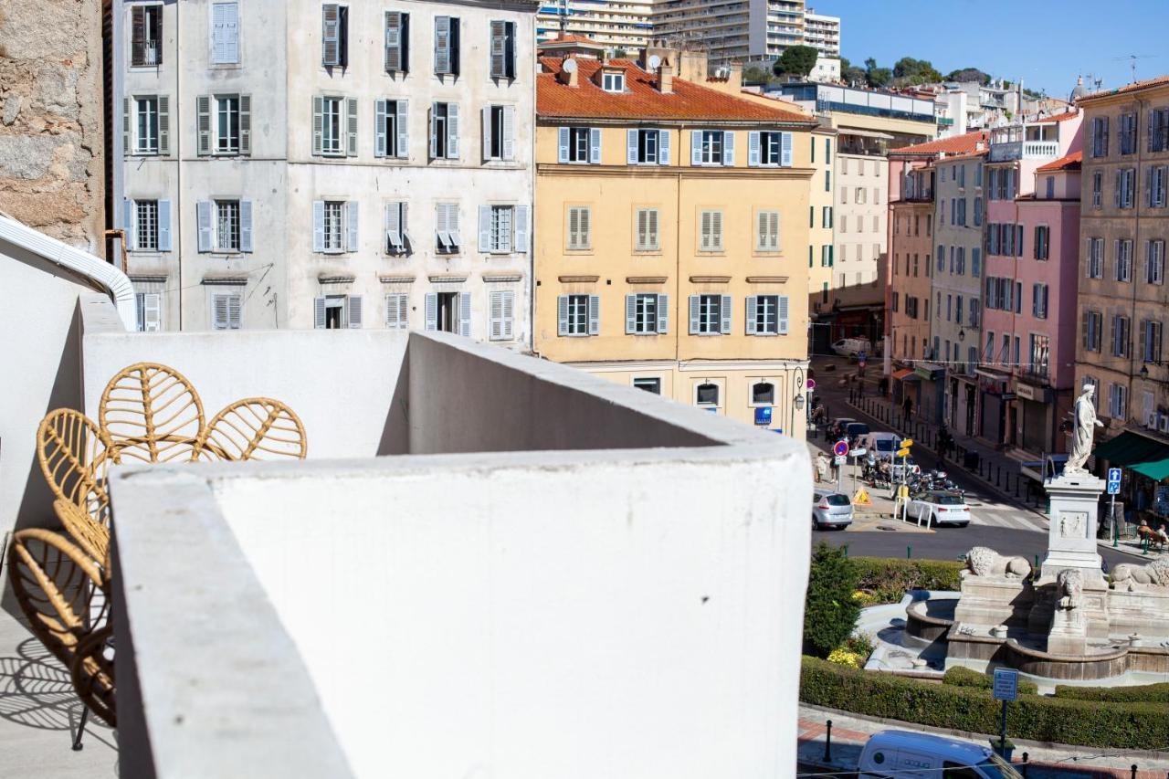 Les Suites R Bonaparte - Appartements De Standing Au Coeur De La Vieille Ville Pietonne Ajaccio  Kültér fotó