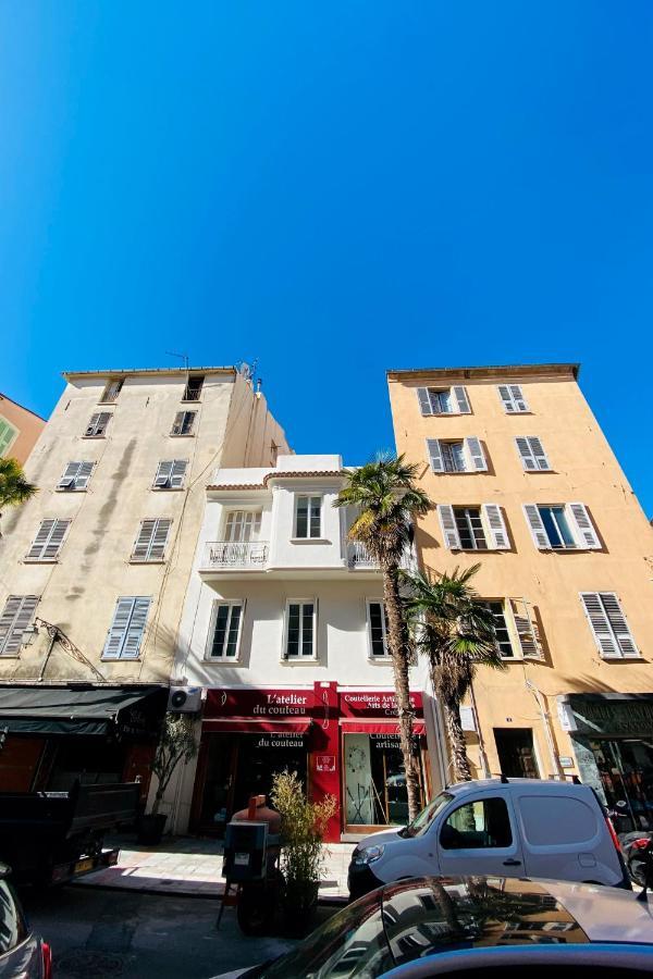 Les Suites R Bonaparte - Appartements De Standing Au Coeur De La Vieille Ville Pietonne Ajaccio  Kültér fotó