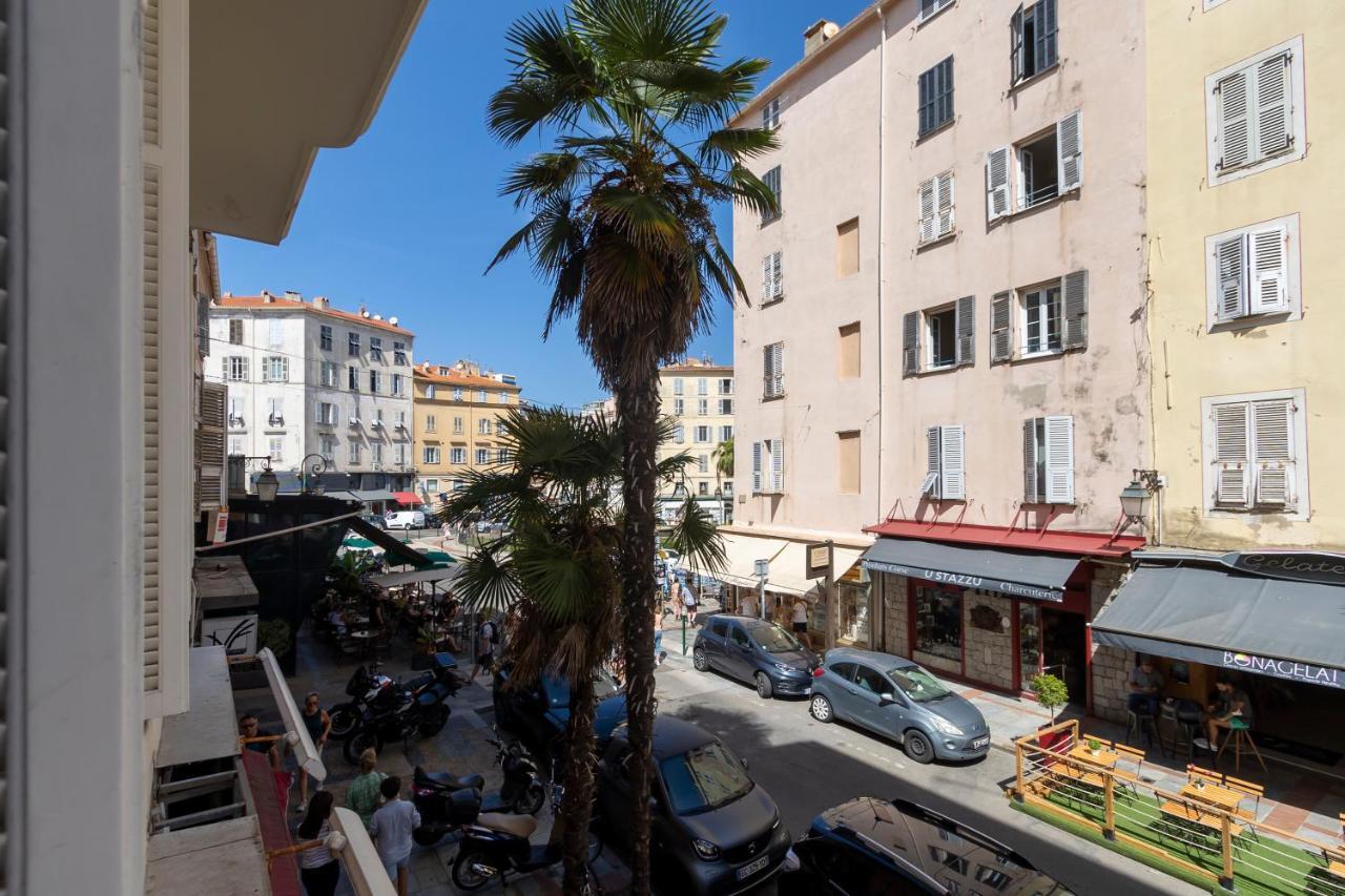 Les Suites R Bonaparte - Appartements De Standing Au Coeur De La Vieille Ville Pietonne Ajaccio  Kültér fotó