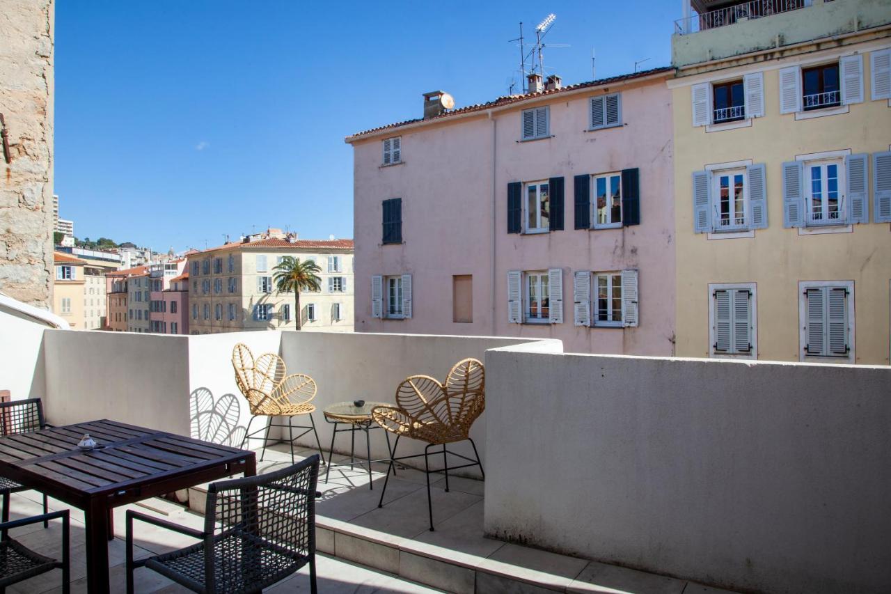 Les Suites R Bonaparte - Appartements De Standing Au Coeur De La Vieille Ville Pietonne Ajaccio  Kültér fotó