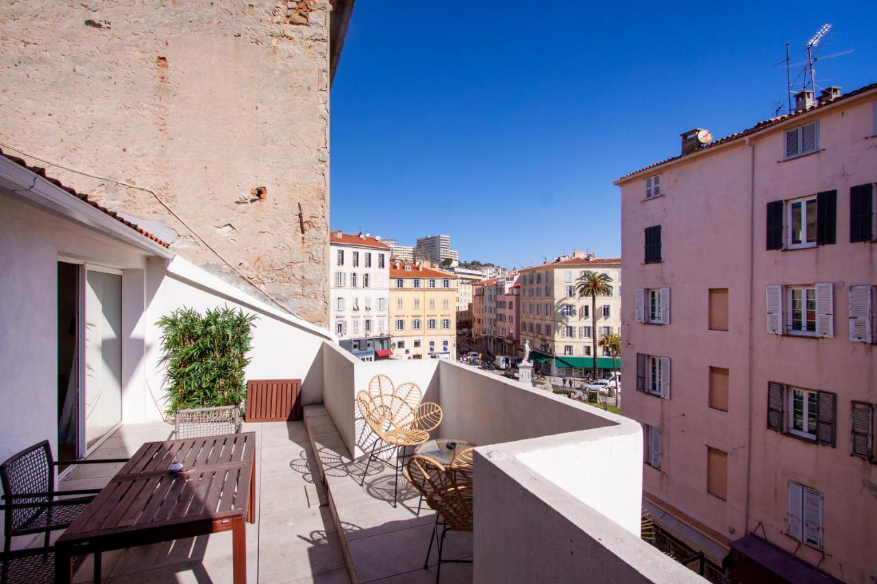 Les Suites R Bonaparte - Appartements De Standing Au Coeur De La Vieille Ville Pietonne Ajaccio  Kültér fotó