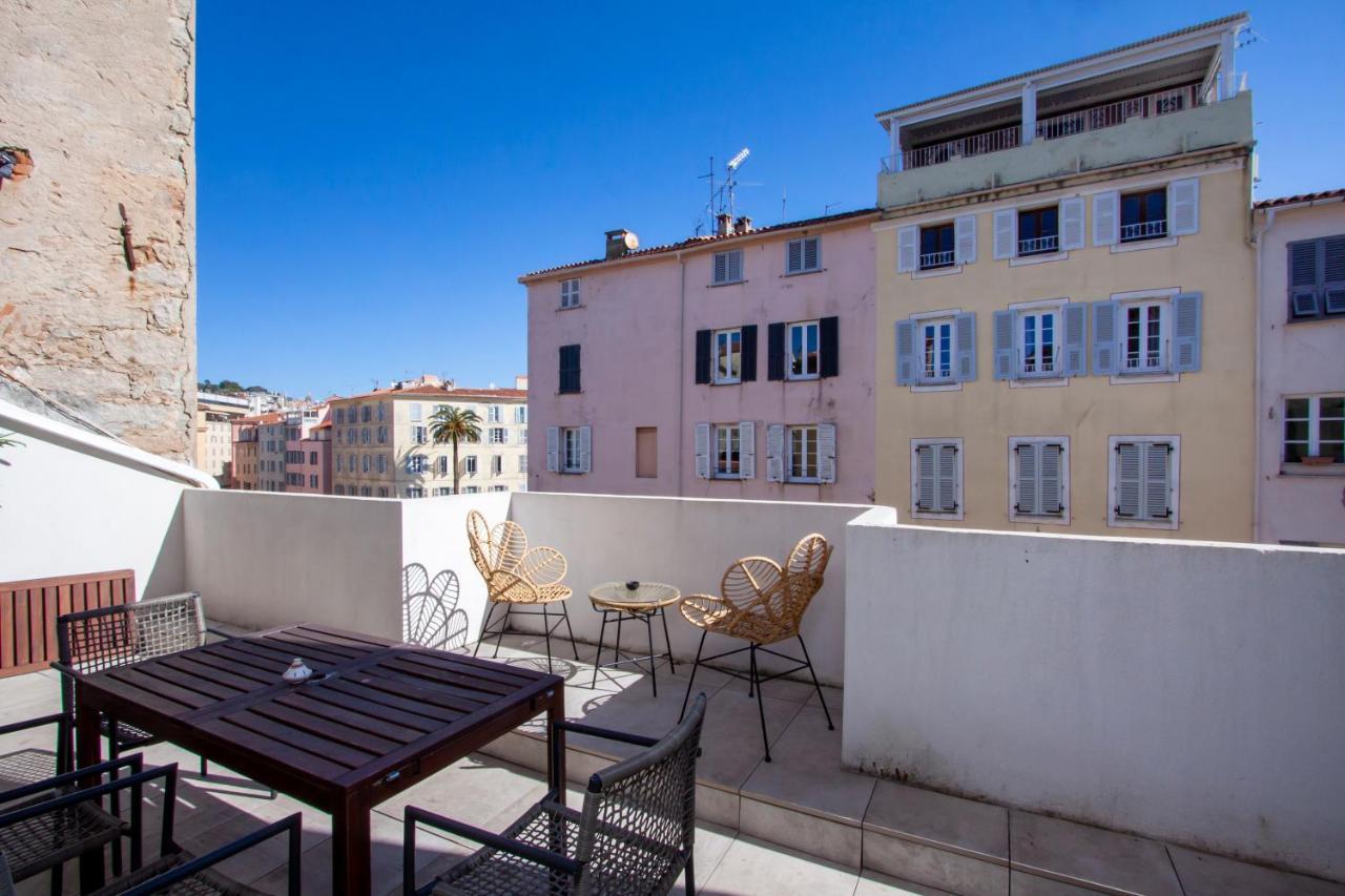 Les Suites R Bonaparte - Appartements De Standing Au Coeur De La Vieille Ville Pietonne Ajaccio  Kültér fotó