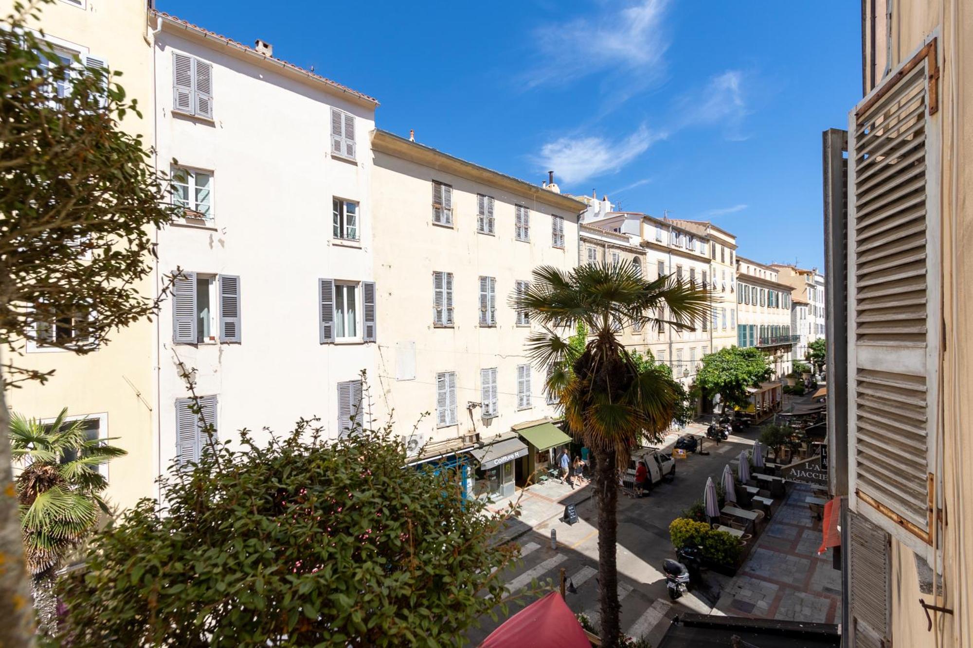 Les Suites R Bonaparte - Appartements De Standing Au Coeur De La Vieille Ville Pietonne Ajaccio  Kültér fotó